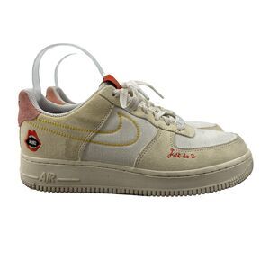 Nike Womens 8.5 Air Force 1 Peace Sign Rock N Roll Lace Up Sneaker DQ7656-100